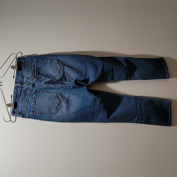 HOLLISTER Ultra High-Waist High-Rise Mom Jean Straight Leg Ripped Torn Denim W28 - Picture 14 of 15